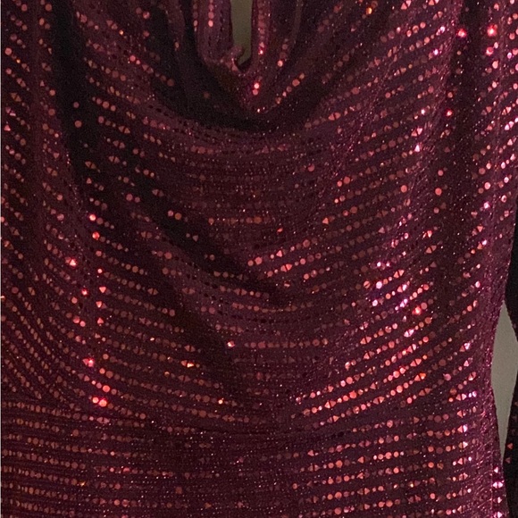 BURGUNDY METALLIC SEQUINS DRESS - SIZE 1X - Picture 8 of 9